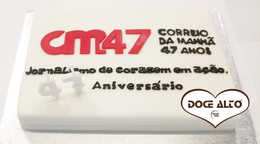 Doce Alto assina bolo oficial dos 47 anos do Correio da Manhã ❤